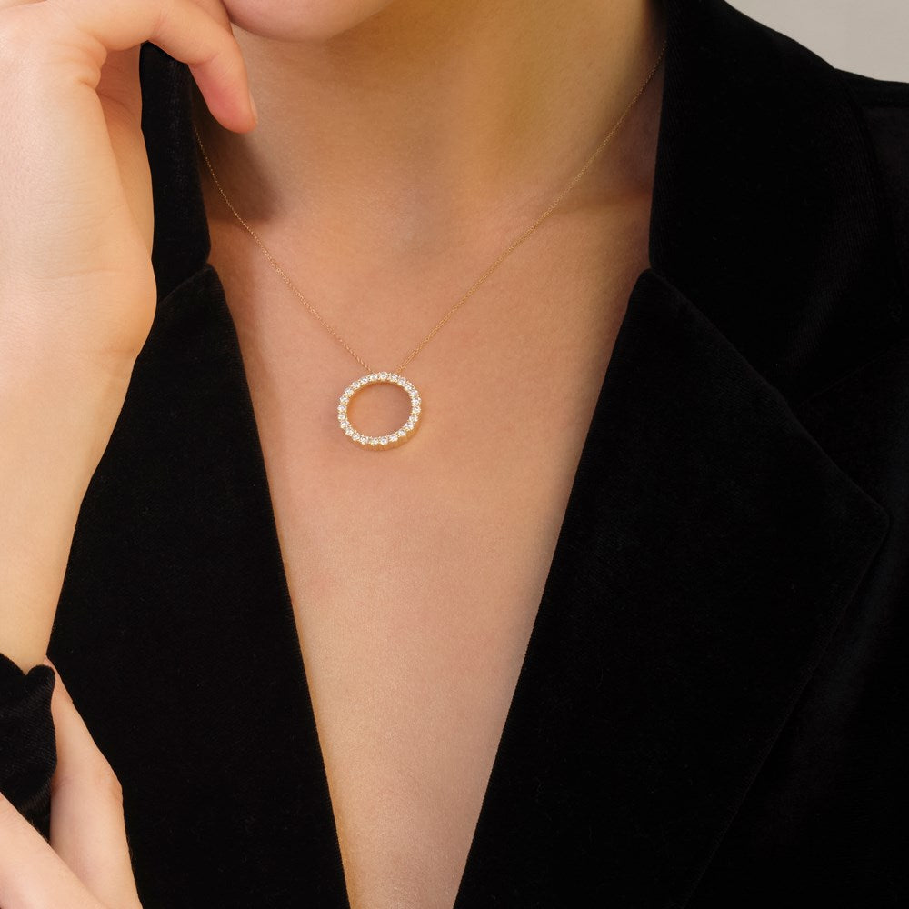 14kt. guldhalskæde m/cirkel dia. 0.98ct W/SI